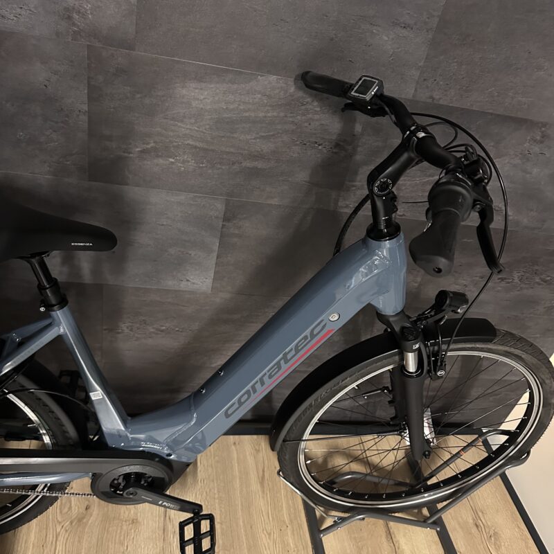Corratec | E-Power Trekking 28 AP5 LTD Wave – Bild 4